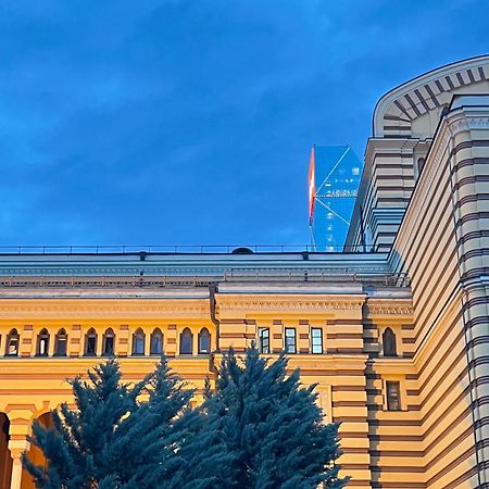 Opera Boutique Hotel 트빌리시 외부 사진