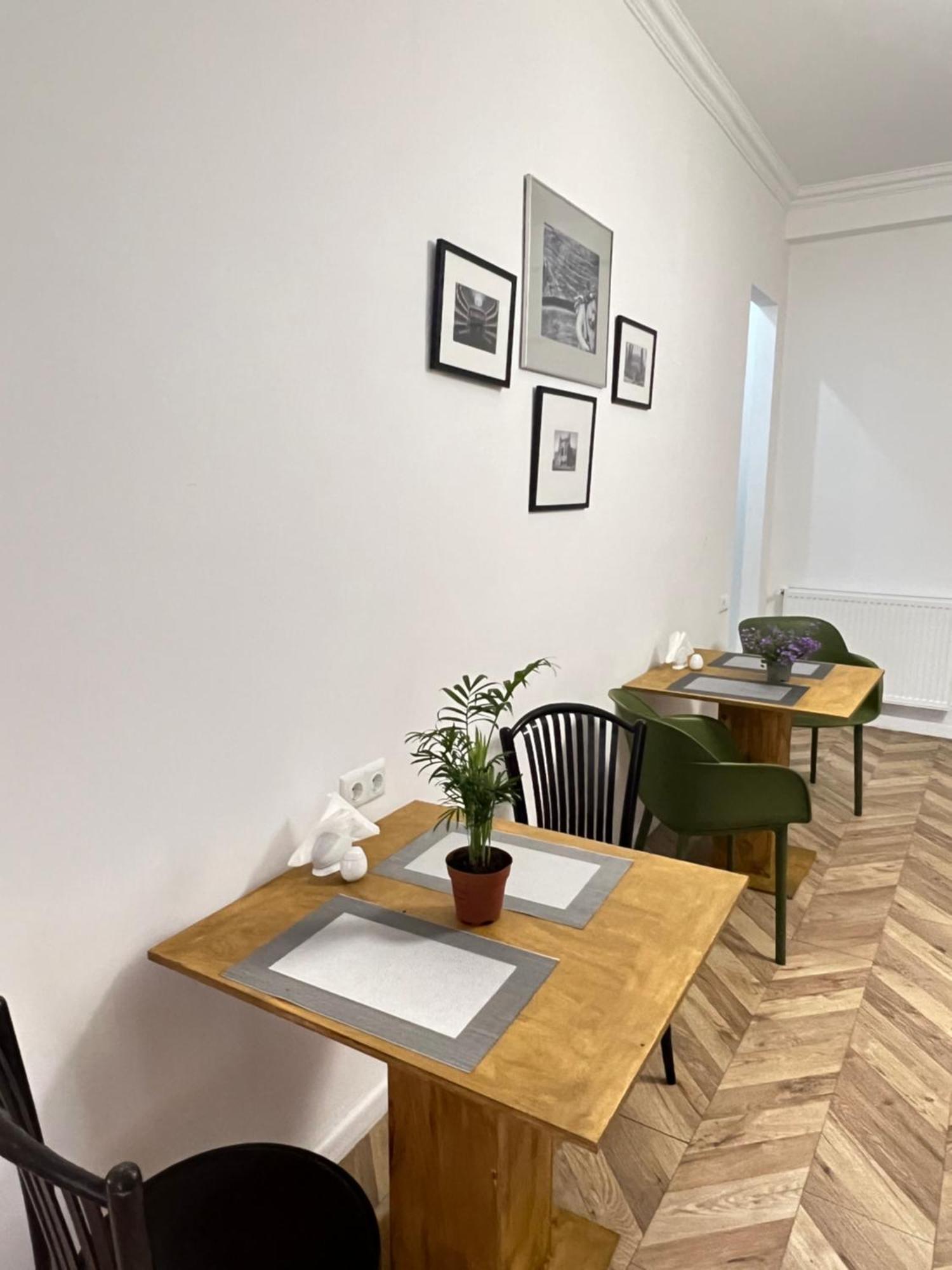 Opera Boutique Hotel 트빌리시 외부 사진