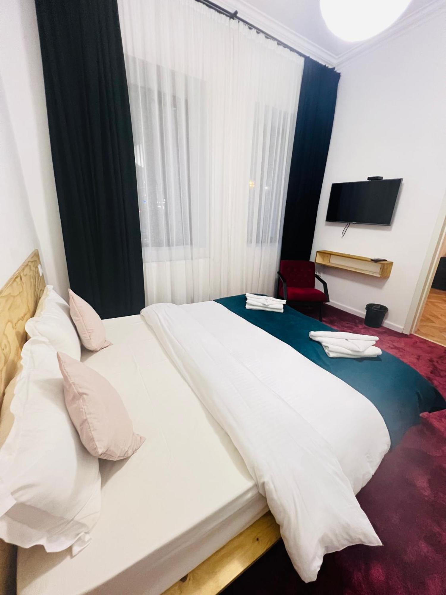 Opera Boutique Hotel 트빌리시 외부 사진